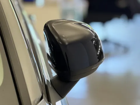 RA74CVF Volvo XC40 2.0 B4P Ultra Dark 5dr Auto Thumbnail #31
