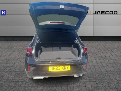 DF23KNX Volkswagen T-Roc 1.5 TSI R-Line 5dr DSG Thumbnail #9
