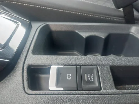 DF23KNX Volkswagen T-Roc 1.5 TSI R-Line 5dr DSG Thumbnail #16