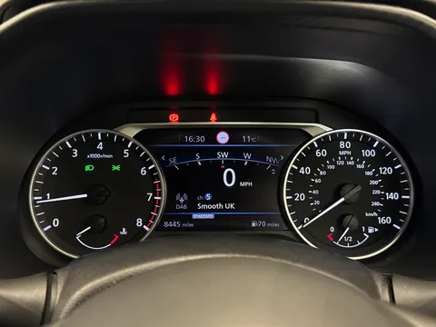 DV73FDD Nissan Juke 1.0 DiG-T 114 N-Connecta 5dr Thumbnail #28