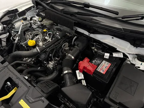 DV73FDD Nissan Juke 1.0 DiG-T 114 N-Connecta 5dr Thumbnail #29