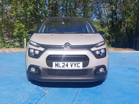 ML24VYC Citroën C3 1.2 PureTech Max 5dr Thumbnail #3