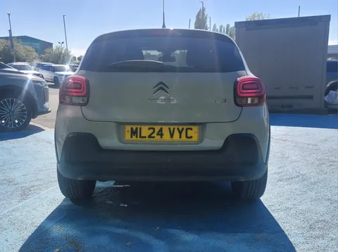 ML24VYC Citroën C3 1.2 PureTech Max 5dr Thumbnail #6