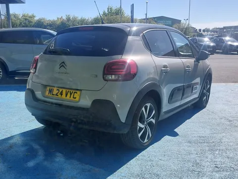 ML24VYC Citroën C3 1.2 PureTech Max 5dr Thumbnail #7