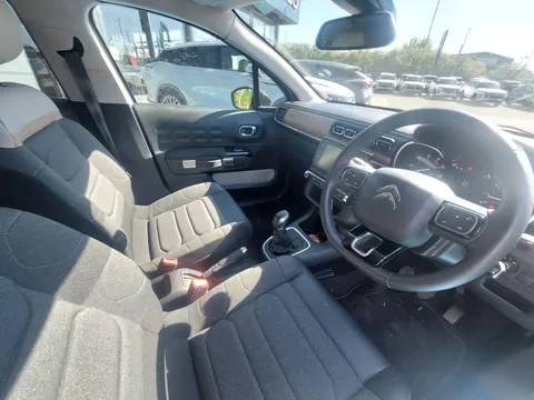 ML24VYC Citroën C3 1.2 PureTech Max 5dr Thumbnail #9