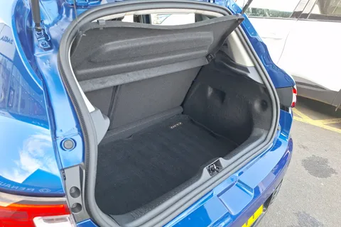 BV18RVY Renault Clio 0.9 TCE 90 Signature Nav 5dr Thumbnail #19