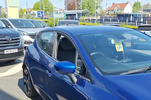 BV18RVY Renault Clio 0.9 TCE 90 Signature Nav 5dr Thumbnail #28
