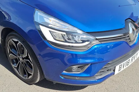 BV18RVY Renault Clio 0.9 TCE 90 Signature Nav 5dr Thumbnail #14