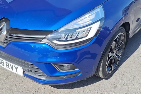 BV18RVY Renault Clio 0.9 TCE 90 Signature Nav 5dr Thumbnail #15