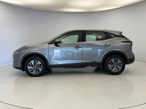DU23CCV Nissan Qashqai 1.3 DiG-T MH Acenta Premium 5dr Thumbnail #5