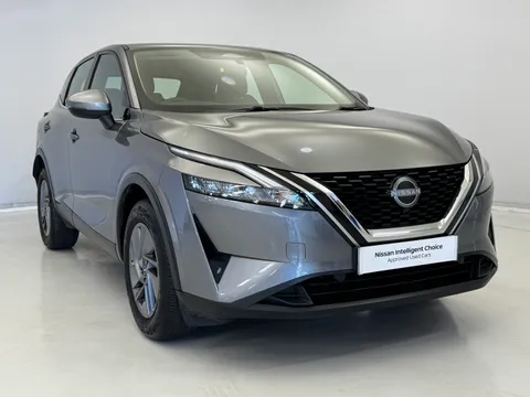 DU23CCV Nissan Qashqai 1.3 DiG-T MH Acenta Premium 5dr Thumbnail #1