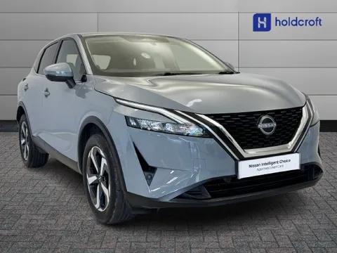 YC72VDK Nissan Qashqai 1.3 DiG-T MH N-Connecta 5dr Thumbnail #1