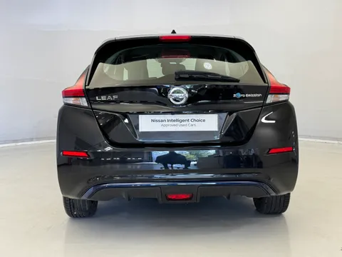BK22LXP Nissan LEAF 110kW Acenta 40kWh 5dr Auto [6.6kw Charger] Thumbnail #9