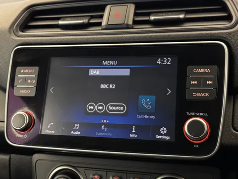 BK22LXP Nissan LEAF 110kW Acenta 40kWh 5dr Auto [6.6kw Charger] Thumbnail #24