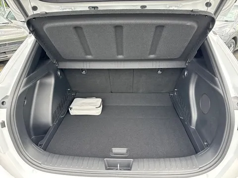 DU25WXF Hyundai Kona 1.6T 138 N Line S 5dr DCT Thumbnail #17