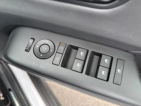 DU25WXF Hyundai Kona 1.6T 138 N Line S 5dr DCT Thumbnail #26