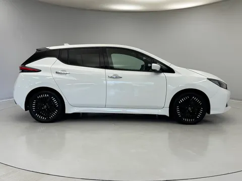 10 of 35 for Nissan LEAF 110kW Shiro 39kWh 5dr Auto