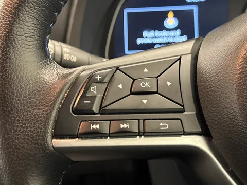 22 of 35 for Nissan LEAF 110kW Shiro 39kWh 5dr Auto