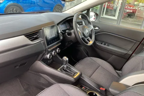 BT71DSU Renault Captur 1.6 E-TECH Hybrid 145 S Edition 5dr Auto Thumbnail #4