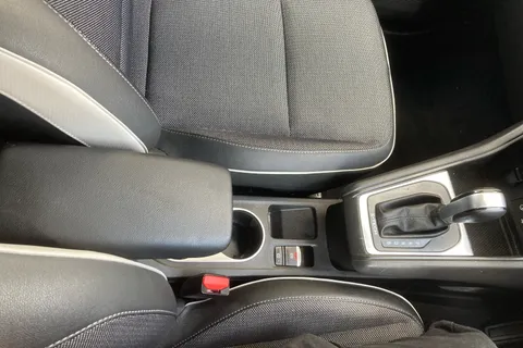 BT71DSU Renault Captur 1.6 E-TECH Hybrid 145 S Edition 5dr Auto Thumbnail #16