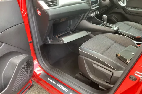 BT71DSU Renault Captur 1.6 E-TECH Hybrid 145 S Edition 5dr Auto Thumbnail #25