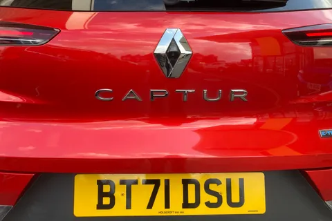 BT71DSU Renault Captur 1.6 E-TECH Hybrid 145 S Edition 5dr Auto Thumbnail #29