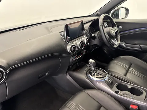 DY73GWL Nissan Juke 1.6 Hybrid Tekna 5dr Auto Thumbnail #11