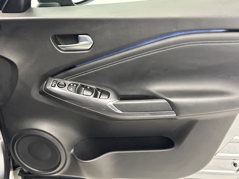 DY73GWL Nissan Juke 1.6 Hybrid Tekna 5dr Auto Thumbnail #16