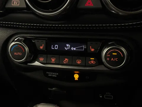 DY73GWL Nissan Juke 1.6 Hybrid Tekna 5dr Auto Thumbnail #24