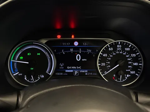 DY73GWL Nissan Juke 1.6 Hybrid Tekna 5dr Auto Thumbnail #27