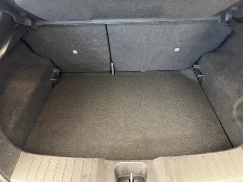 DY73GWL Nissan Juke 1.6 Hybrid Tekna 5dr Auto Thumbnail #33