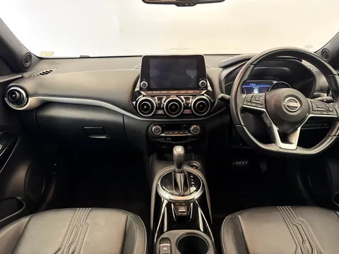 DS22LCG Nissan Juke 1.6 Hybrid Premiere Edition 5dr Auto Thumbnail #32