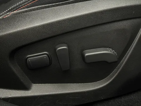 BV72USW Renault ARKANA 1.3 Mild hybrid 140 R.S. Line 5dr EDC Thumbnail #19