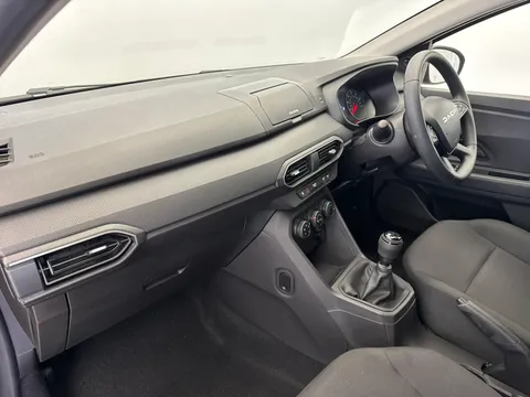 T20RER Dacia Sandero 1.0 Tce Essential 5dr Thumbnail #12