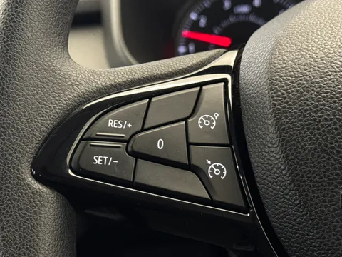 T20RER Dacia Sandero 1.0 Tce Essential 5dr Thumbnail #20