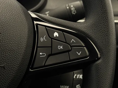 T20RER Dacia Sandero 1.0 Tce Essential 5dr Thumbnail #21