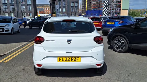 FL22RZF Dacia Sandero 1.0 SCe Essential 5dr Thumbnail #3
