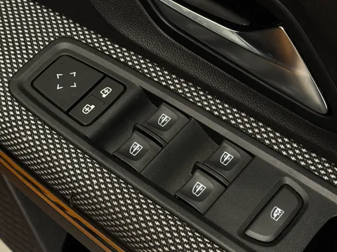 DL22LZU Dacia Sandero Stepway 1.0 TCe Prestige 5dr Thumbnail #10