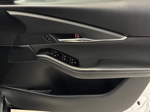 DX72GXK Mazda Cx-30 2.0 e-Skyactiv G MHEV Sport Lux 5dr Thumbnail #18