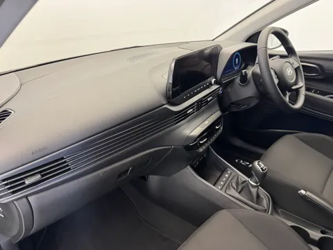 DS26LCM Hyundai i20 1.0T GDi 90 Tech Line 5dr Thumbnail #12