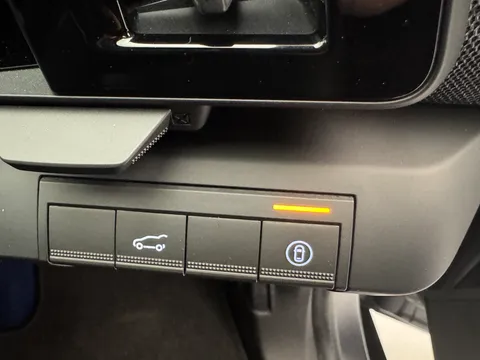 DF74KUS Renault Scenic E-Tech 160kW Esprit Alpine 87kWh Long Range 5dr Auto Thumbnail #23