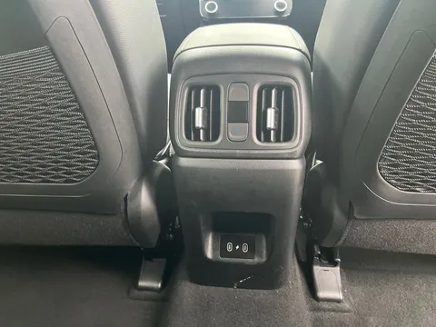 EF25CYT Hyundai Tucson 1.6T Plug-in Hybrid Ultimate 5dr Auto Thumbnail #17