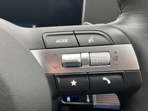 EF25CYT Hyundai Tucson 1.6T Plug-in Hybrid Ultimate 5dr Auto Thumbnail #18