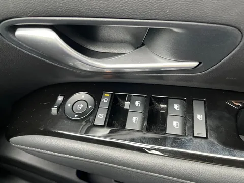 EF25CYT Hyundai Tucson 1.6T Plug-in Hybrid Ultimate 5dr Auto Thumbnail #22