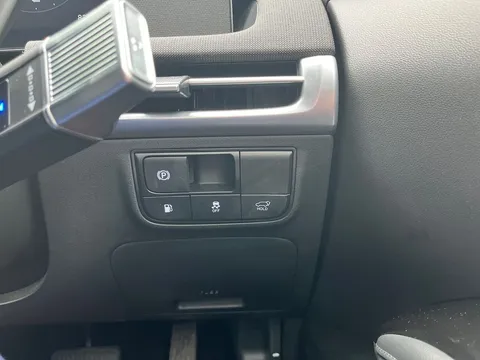 EF25CYT Hyundai Tucson 1.6T Plug-in Hybrid Ultimate 5dr Auto Thumbnail #31
