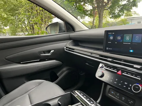 EF25CYT Hyundai Tucson 1.6T Plug-in Hybrid Ultimate 5dr Auto Thumbnail #32