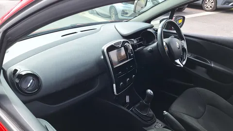 6 of 21 for Renault Clio 1.5 dCi 90 Dynamique Nav 5dr