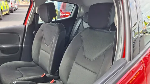7 of 21 for Renault Clio 1.5 dCi 90 Dynamique Nav 5dr