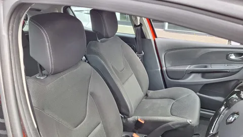 8 of 21 for Renault Clio 1.5 dCi 90 Dynamique Nav 5dr
