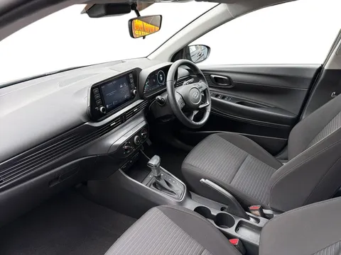 EF71AWH Hyundai i20 1.0T GDi 48V MHD SE Connect 5dr DCT Thumbnail #4